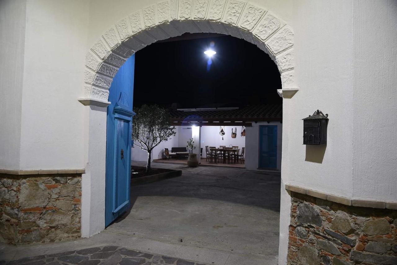 Centu Concas Bed & Breakfast Muravera Exterior photo