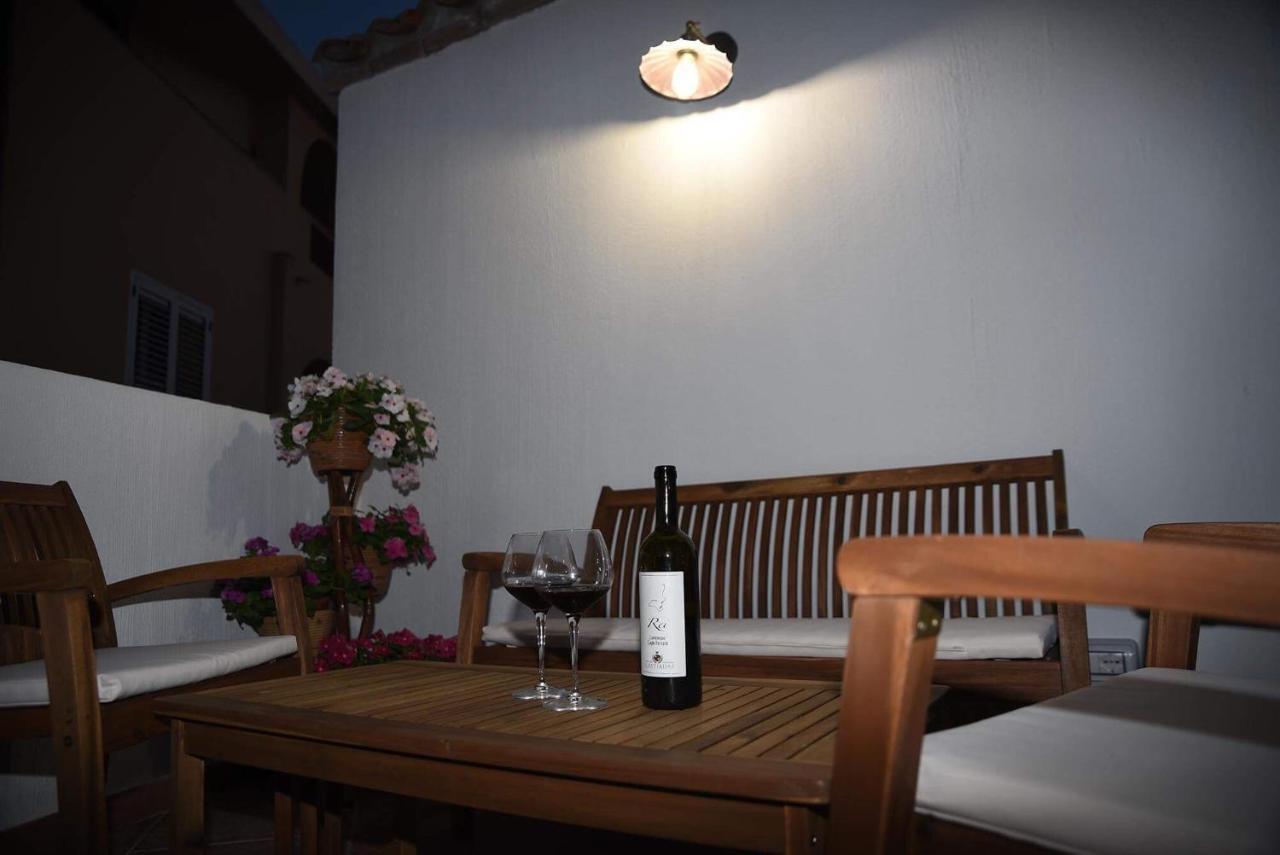 Centu Concas Bed & Breakfast Muravera Exterior photo