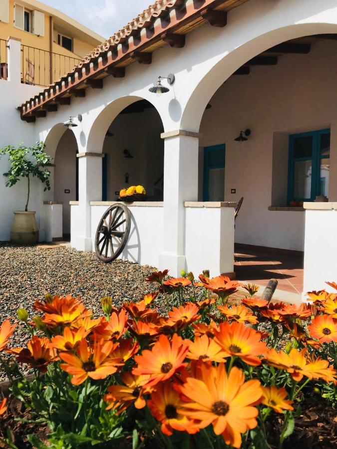 Centu Concas Bed & Breakfast Muravera Exterior photo