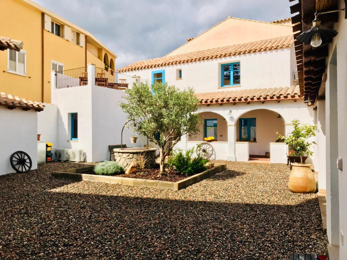 Centu Concas Bed & Breakfast Muravera Exterior photo