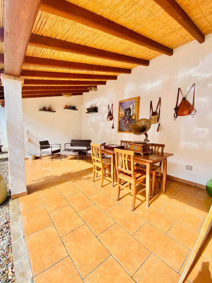 Centu Concas Bed & Breakfast Muravera Exterior photo