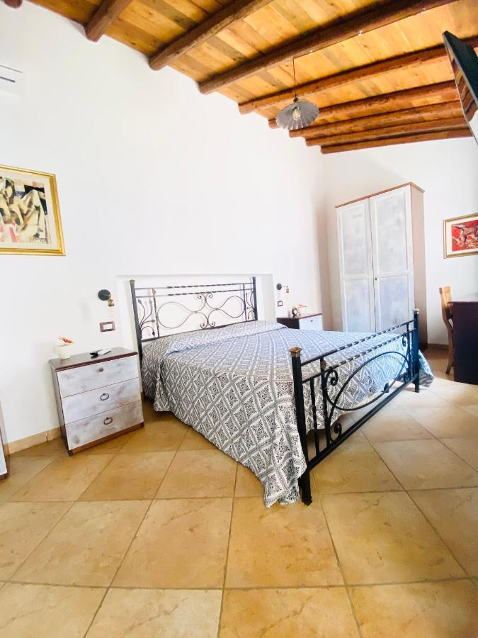 Centu Concas Bed & Breakfast Muravera Exterior photo
